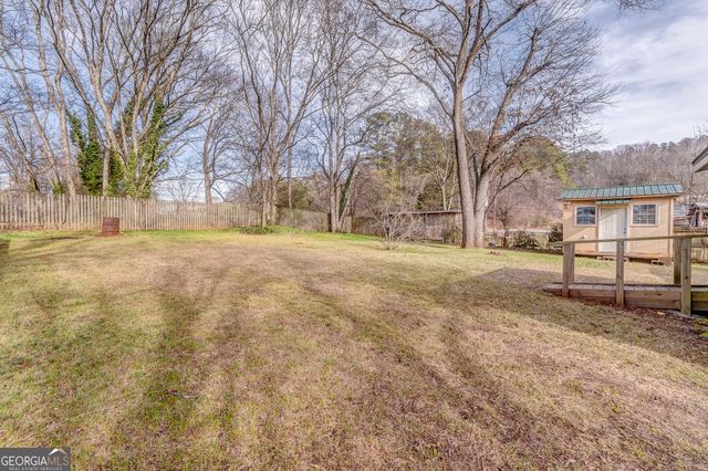 42 E Georgia Avenue, Emerson, GA 30137