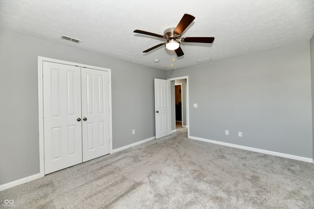 8404 Penbrooke Place, Indianapolis, IN 46237