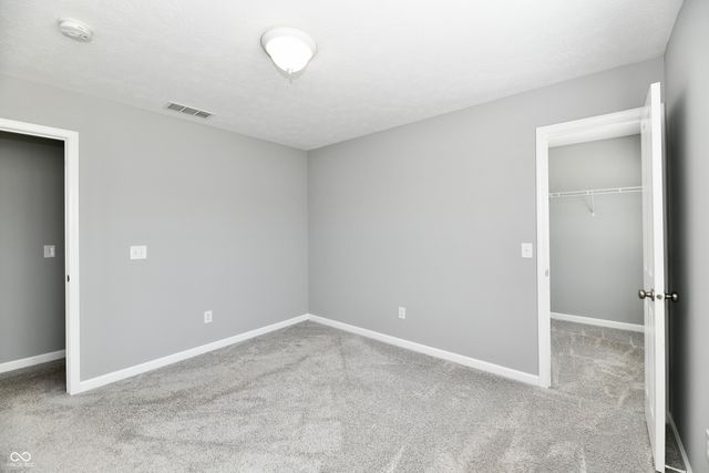 8404 Penbrooke Place, Indianapolis, IN 46237