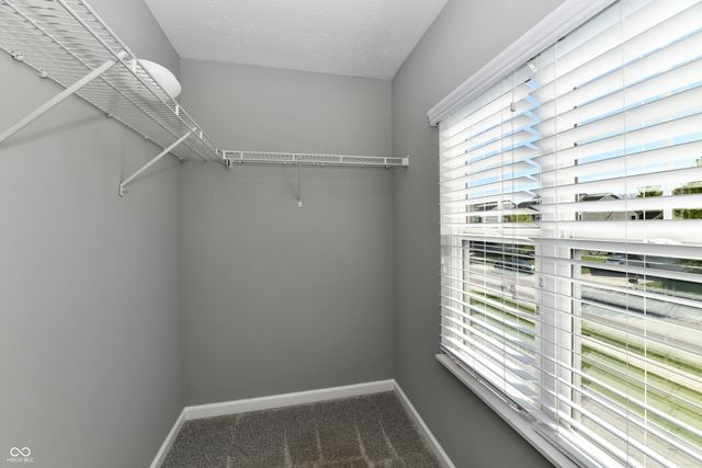 8404 Penbrooke Place, Indianapolis, IN 46237