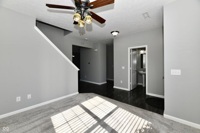 8404 Penbrooke Place, Indianapolis, IN 46237