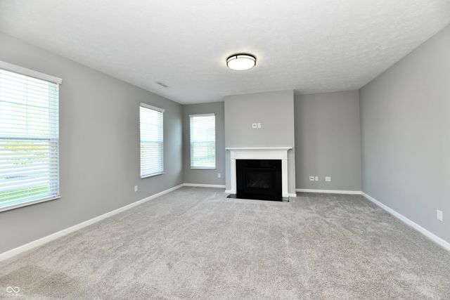 8404 Penbrooke Place, Indianapolis, IN 46237