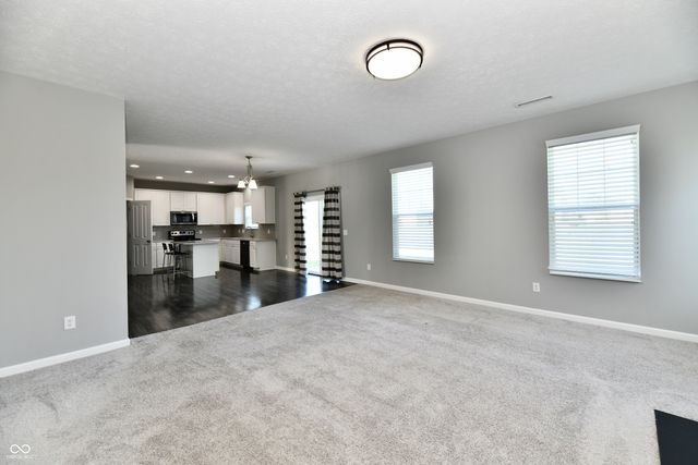8404 Penbrooke Place, Indianapolis, IN 46237