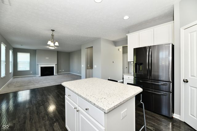 8404 Penbrooke Place, Indianapolis, IN 46237