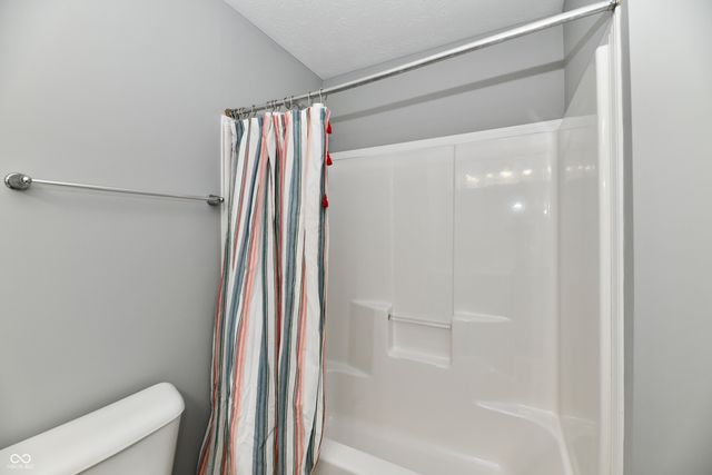 8404 Penbrooke Place, Indianapolis, IN 46237
