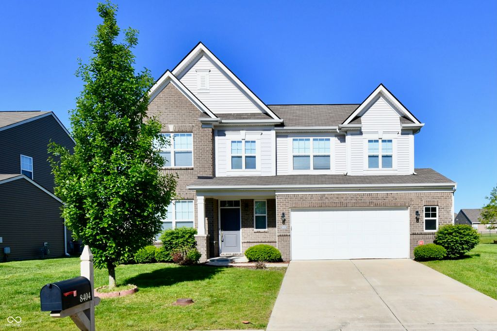8404 Penbrooke Place, Indianapolis, IN 46237