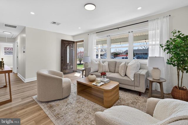 52 BRUCE DR, Deptford, NJ 08096