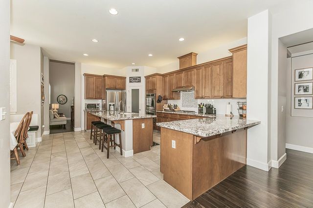 3067 San Gabriel Avenue, Clovis, CA 93619