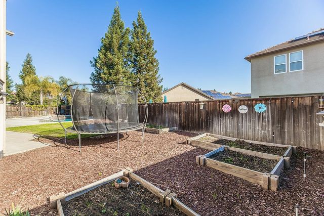 3067 San Gabriel Avenue, Clovis, CA 93619