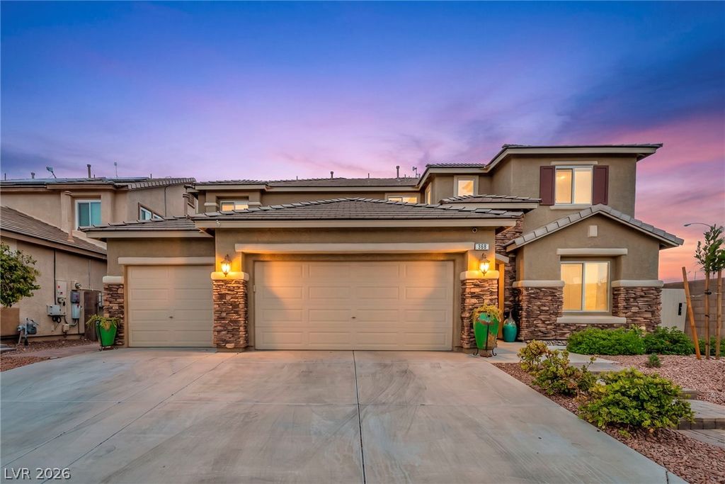368 Misty Moonlight Street, Henderson, NV 89015