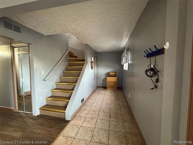 8018 Monroe Boulevard, Taylor, MI 48180