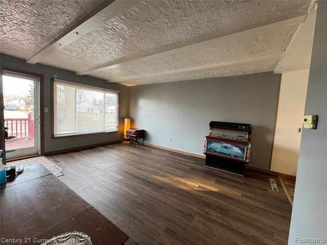 8018 Monroe Boulevard, Taylor, MI 48180