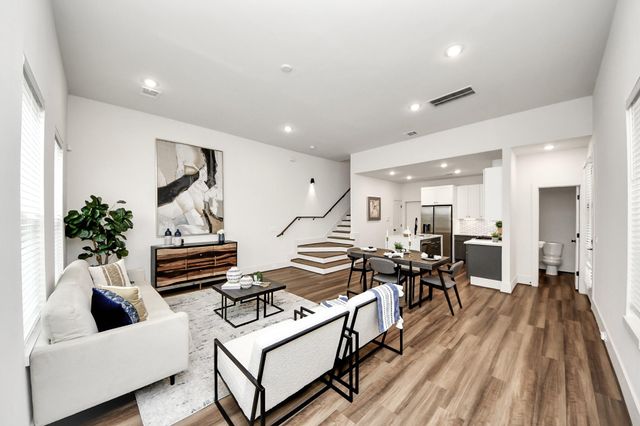 6018 Knox Street, Houston, TX 77091