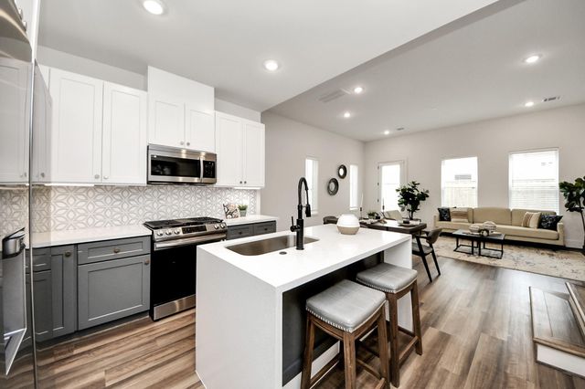 6018 Knox Street, Houston, TX 77091