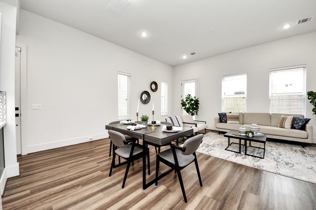 6018 Knox Street, Houston, TX 77091