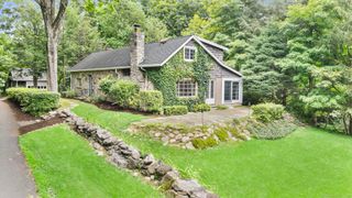 105 Ladder Hill Road North, Weston, CT 06883
