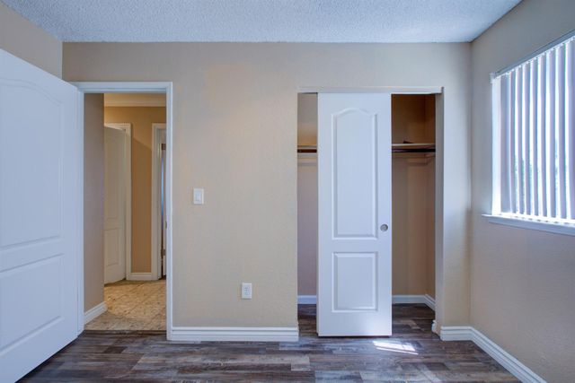 468 Aztec Ln, Lathrop, CA 95330