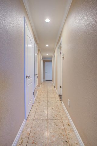 468 Aztec Ln, Lathrop, CA 95330