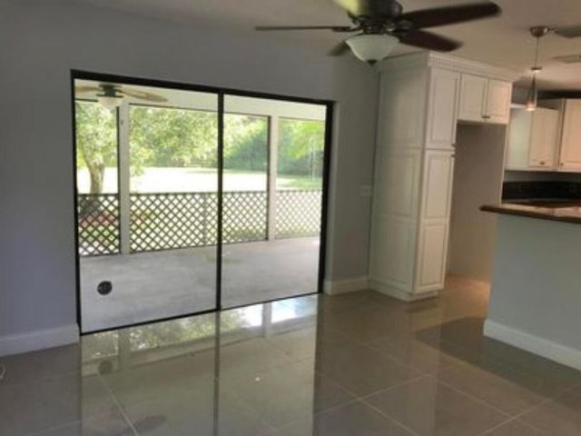 11852 61st Street N, The Acreage, FL 33412