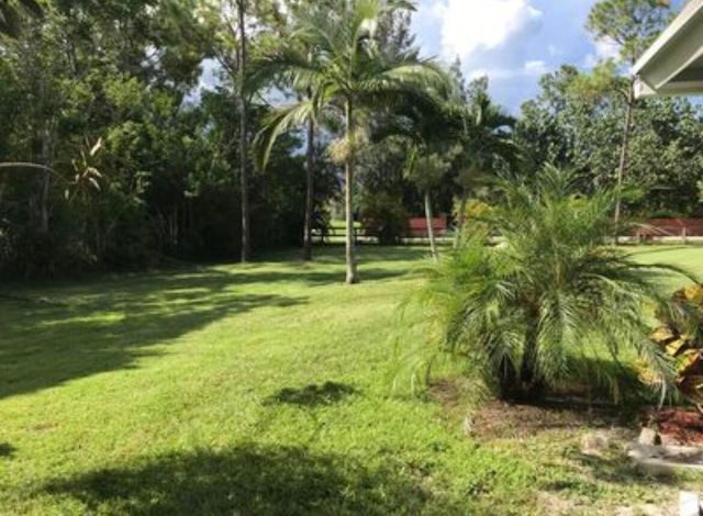 11852 61st Street N, The Acreage, FL 33412