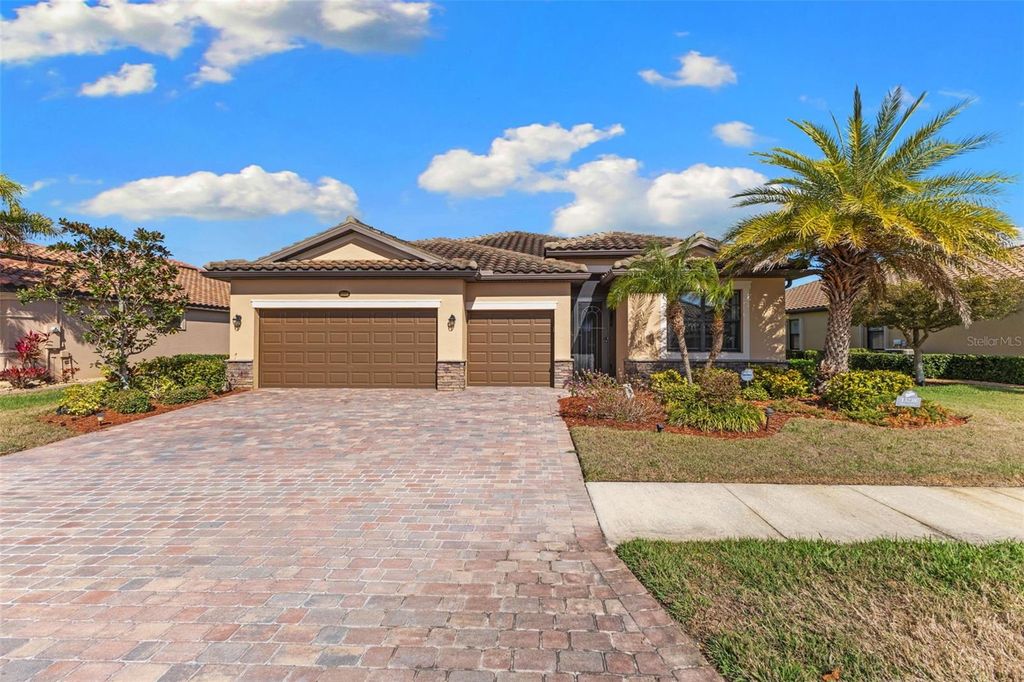 13238 FAMIGLIA DRIVE, Venice, FL 34293