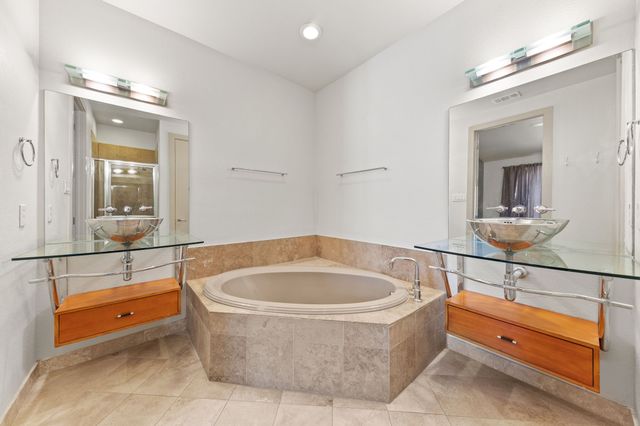 743 Cannen John Lane, Dallas, TX 75204