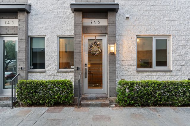 743 Cannen John Lane, Dallas, TX 75204