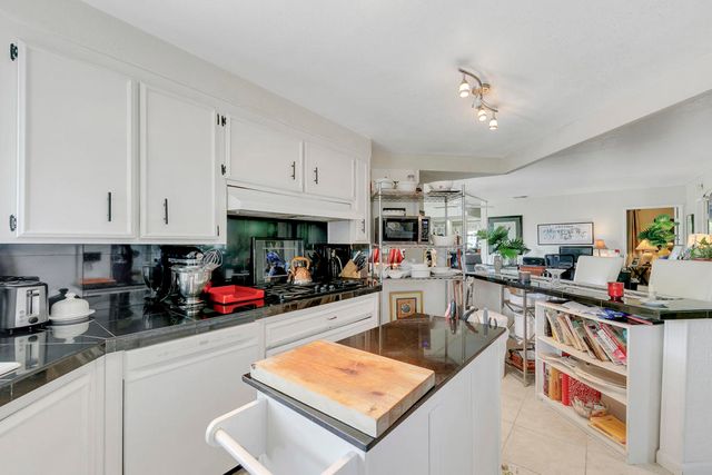 209 International Boulevard, Rancho Mirage, CA 92270