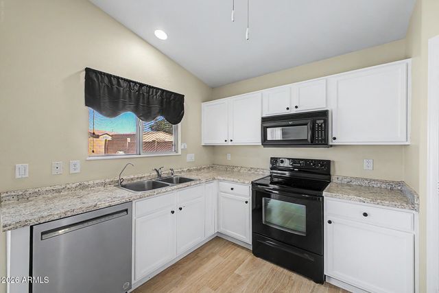 31193 N MESQUITE Way, San Tan Valley, AZ 85143