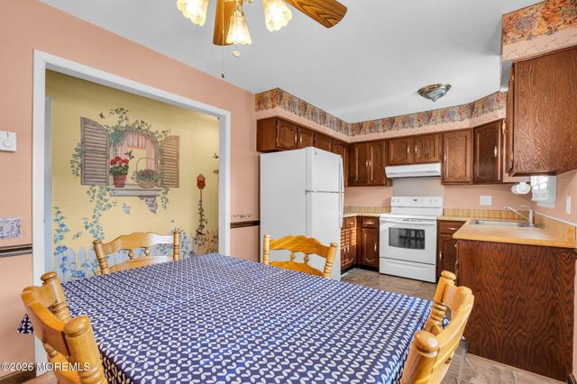 7A Greenwood Lane, Whiting, NJ 08759