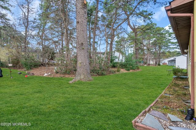 7A Greenwood Lane, Whiting, NJ 08759