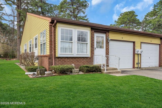 7A Greenwood Lane, Whiting, NJ 08759