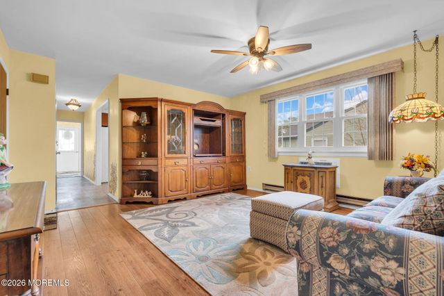 7A Greenwood Lane, Whiting, NJ 08759