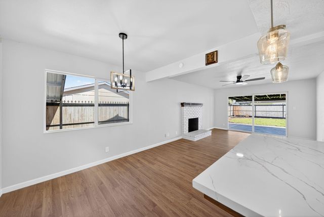 104 N Crumal Street, Visalia, CA 93292