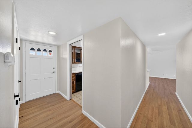 104 N Crumal Street, Visalia, CA 93292