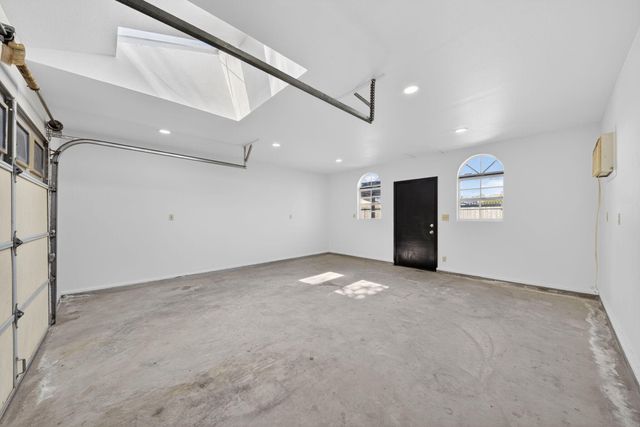 104 N Crumal Street, Visalia, CA 93292