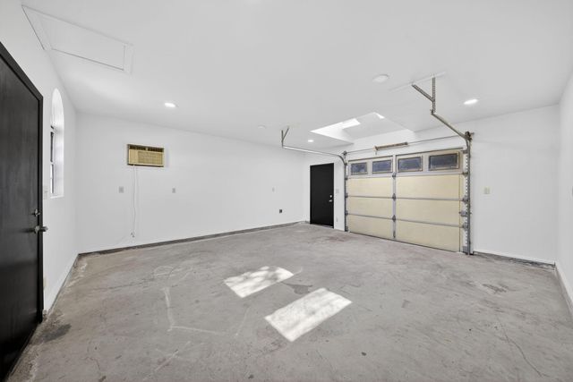 104 N Crumal Street, Visalia, CA 93292