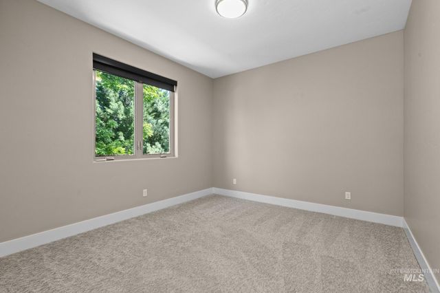 5076 N Thorton Lane, Boise, ID 83714