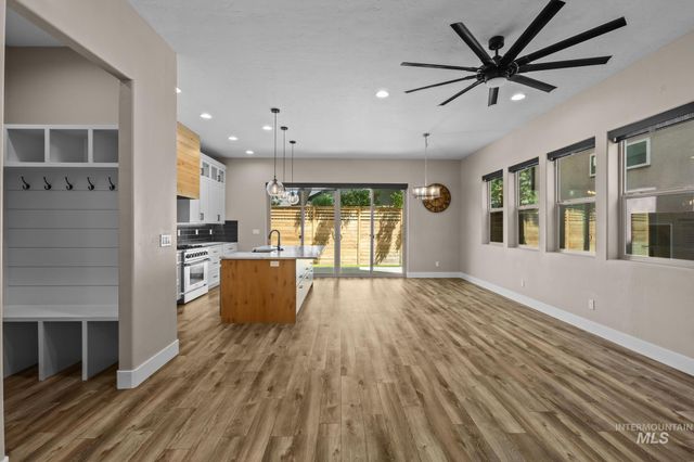 5076 N Thorton Lane, Boise, ID 83714
