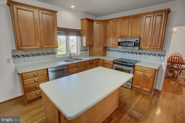 171 CELESTIAL TER, Greencastle, PA 17225