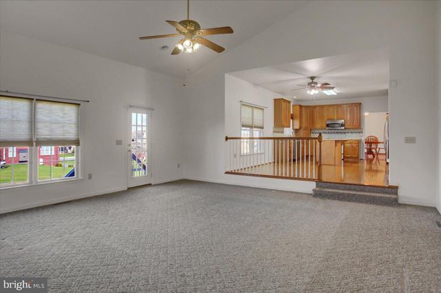 171 CELESTIAL TER, Greencastle, PA 17225