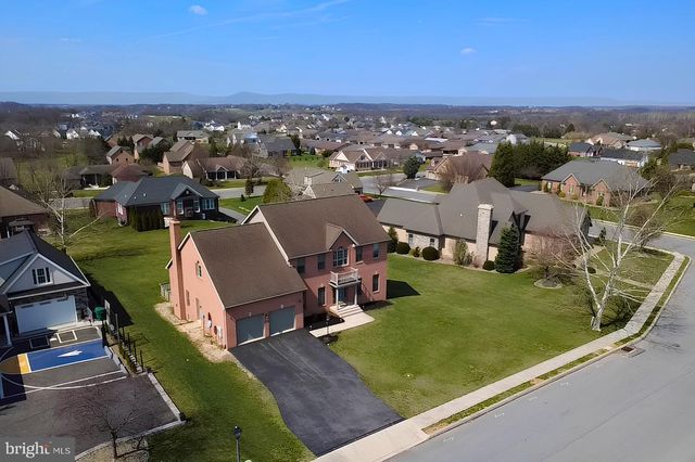 171 CELESTIAL TER, Greencastle, PA 17225