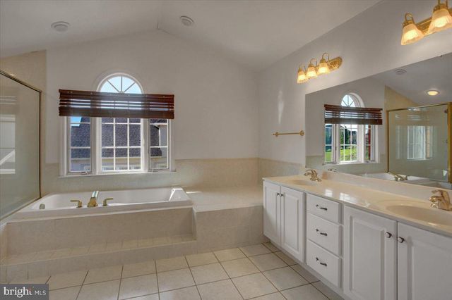 171 CELESTIAL TER, Greencastle, PA 17225