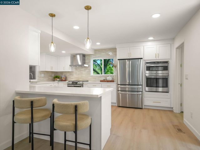 441 Sycamore Hill Dr, Danville, CA 94526