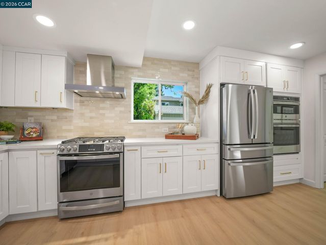 441 Sycamore Hill Dr, Danville, CA 94526