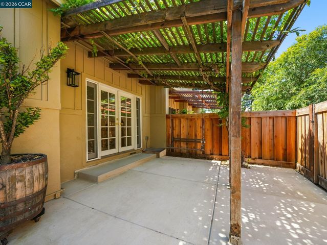 441 Sycamore Hill Dr, Danville, CA 94526