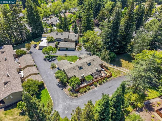 441 Sycamore Hill Dr, Danville, CA 94526