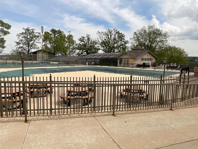 180 Lake Club Drive 19, Branson, MO 65616