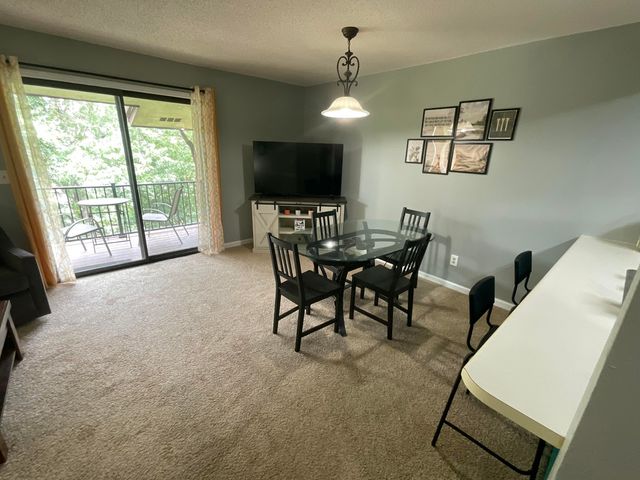 180 Lake Club Drive 19, Branson, MO 65616