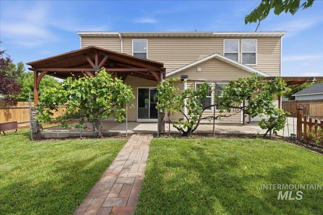 8207 E Shallon, Nampa, ID 83687